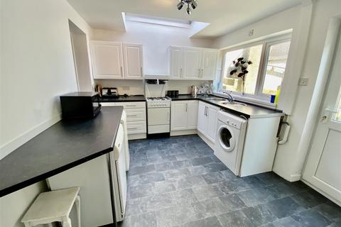 undefined, Caernarfon Road, Pwllheli
