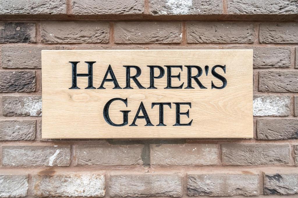 Harpers Gate-37 lo.jpg