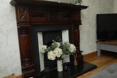 19 Telmah Close, Stretton, Burton-on-trent, DE13 0EF