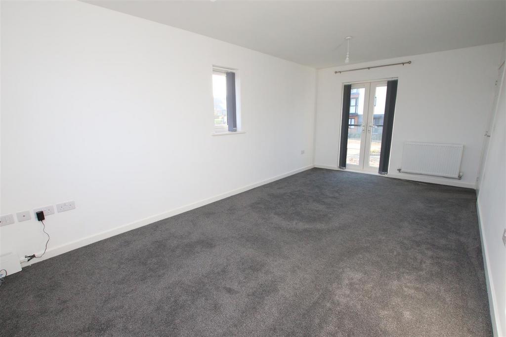 Living Room..JPG