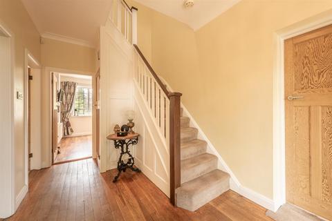4 Knighton Close, Sutton Coldfield, B74 4BA