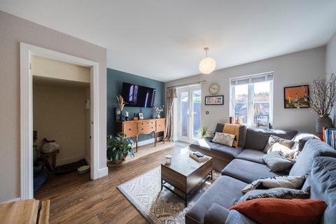 19 Brereton Close, Tarvin, Chester, CH3 8HW