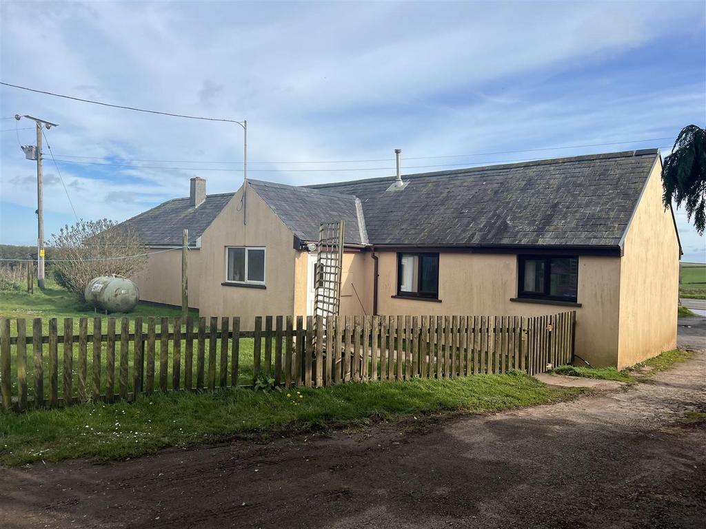 Tynewydd, Hundleton, Pembroke 3 bed property with land for sale £415,000