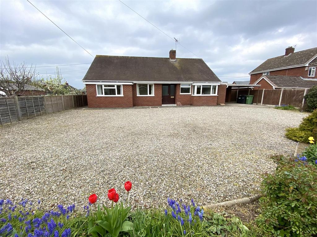 Prescott Road, Baschurch, Shrewsbury 4 bed detached bungalow for sale £425,000