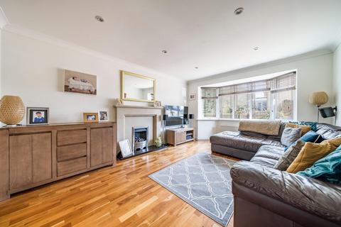 35 Thorncliffe View, Chapeltown, Sheffield, S35 3XU