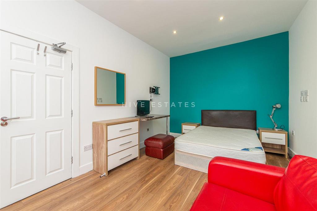 Meldon Terrace, Heaton, Newcastle... 1 bed in a house share £550 pcm