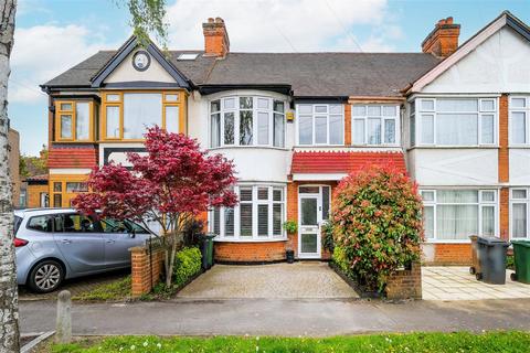 8 Ainslie Wood Crescent, London, E4 9DB
