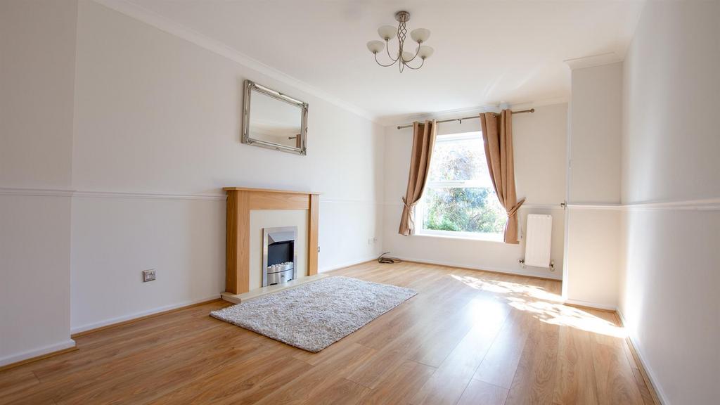 Willow Drive, North Duffield, Selby... 2 bed semidetached house £850 pcm (£196 pw)