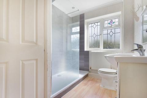 21 Trafford Close, Ilford, IG6 3DQ