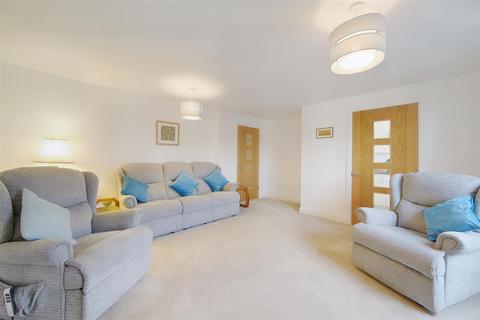 2 bedroom apartment for sale, Elizabeth Place, Trimbush Way, Market Harborough