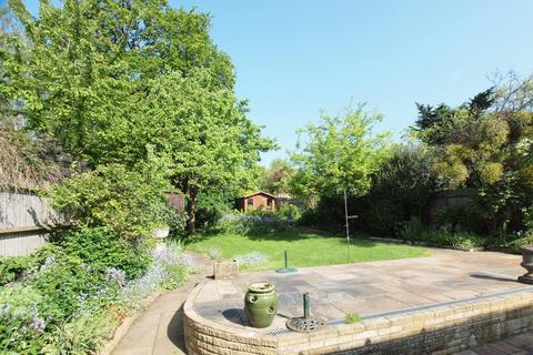 29 Celtic Avenue, Bromley, BR2 0RU