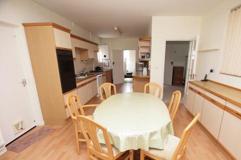 29 Celtic Avenue, Bromley, BR2 0RU