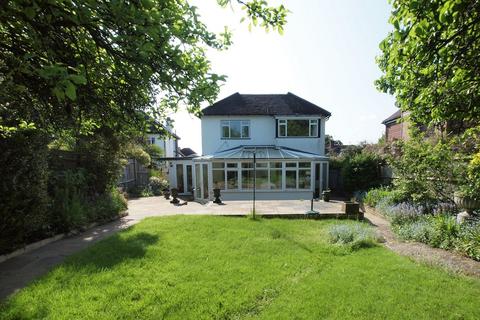 29 Celtic Avenue, Bromley, BR2 0RU