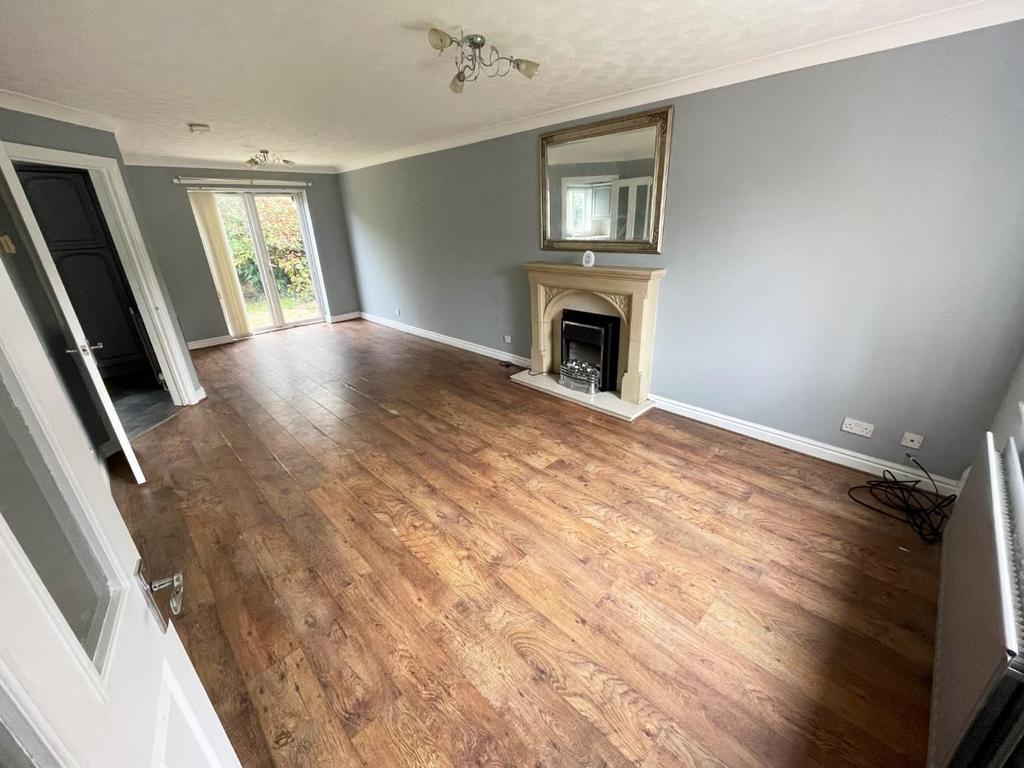 Lounge/dining room