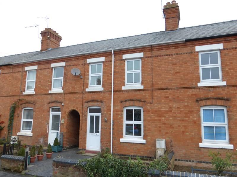 Cambria Road Evesham 3 bed house £925 pcm (£213 pw)