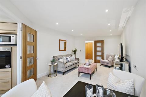 1 bedroom apartment for sale, Jenner Court, St. Georges Road, Cheltenham, GL50 3ER