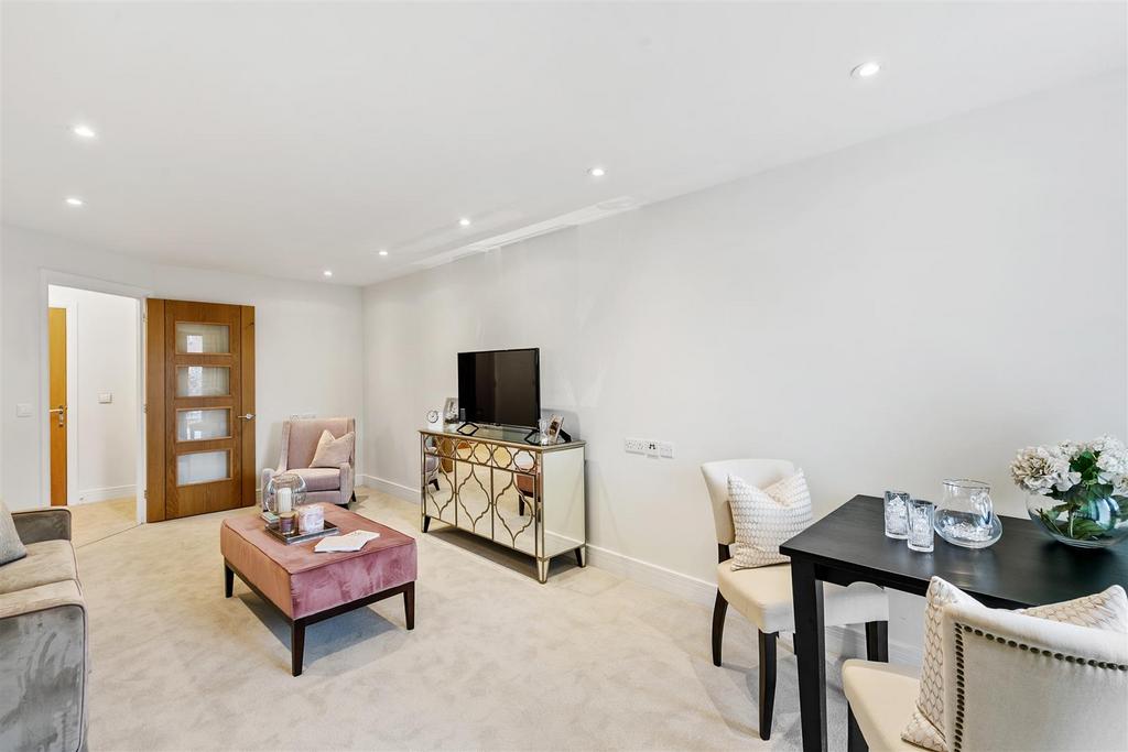 02-f52c CT MCS Flat 11 Jenner Court 13.jpg