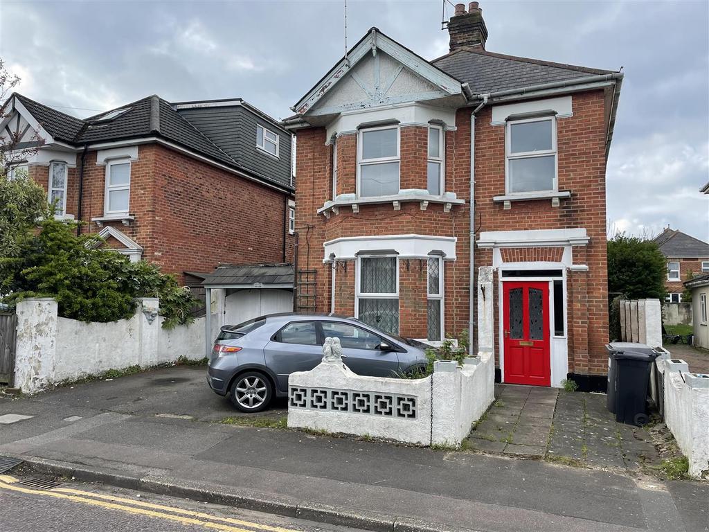 Alma Road, Bournemouth 2 bed flat for sale £184,950