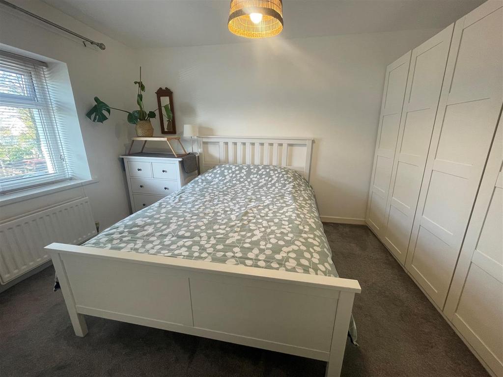 Bedroom 1: