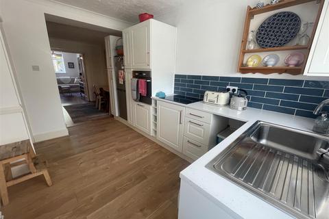 25 Ashburnham Road, Pembrey, Burry Port, SA16 0TP