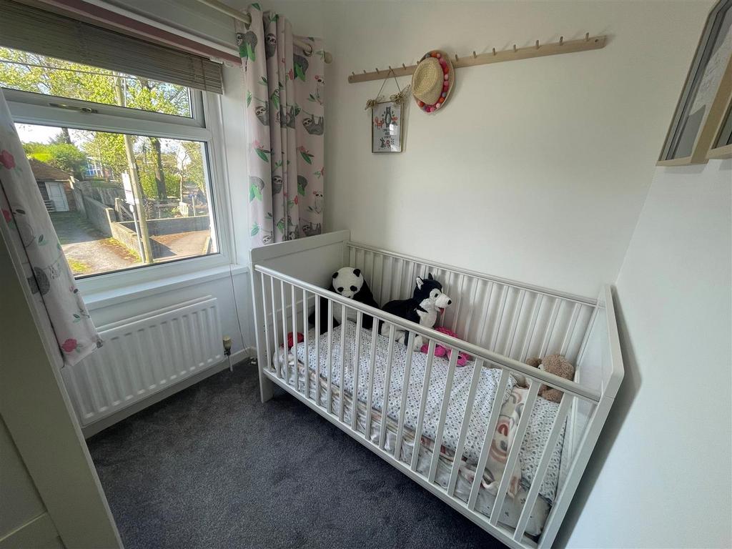 Bedroom 2: