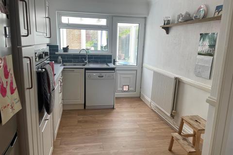 25 Ashburnham Road, Pembrey, Burry Port, SA16 0TP