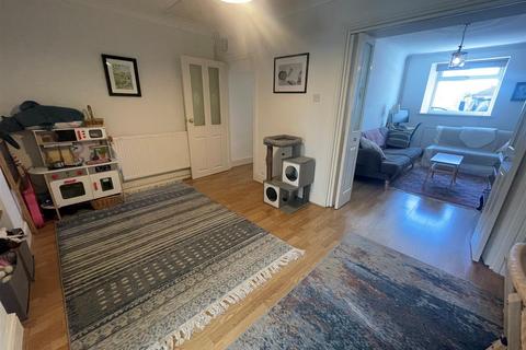 25 Ashburnham Road, Pembrey, Burry Port, SA16 0TP