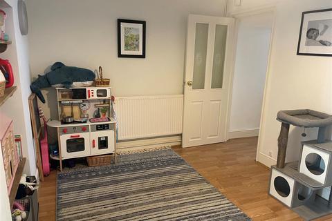 25 Ashburnham Road, Pembrey, Burry Port, SA16 0TP