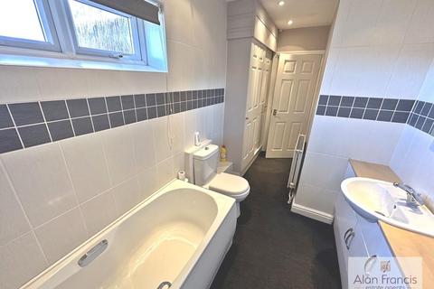 2 Inlands Close, Daventry, NN11 4DG