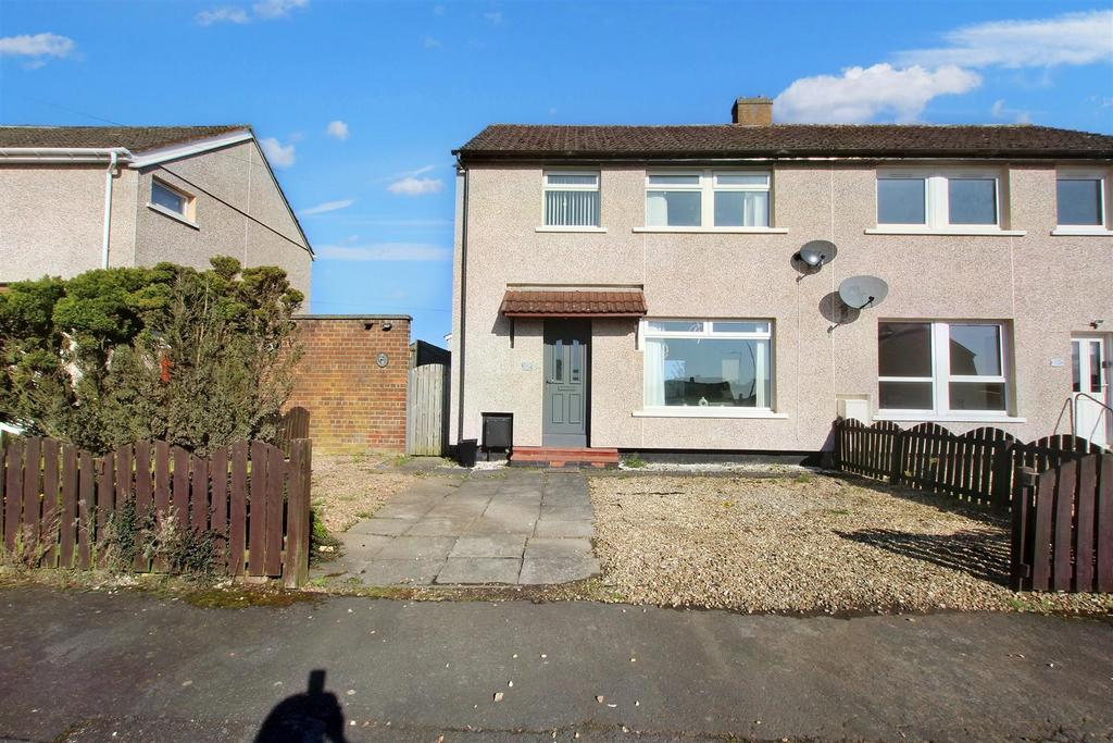 Cedar Gardens, Law, Carluke 3 bed semidetached house £89,995