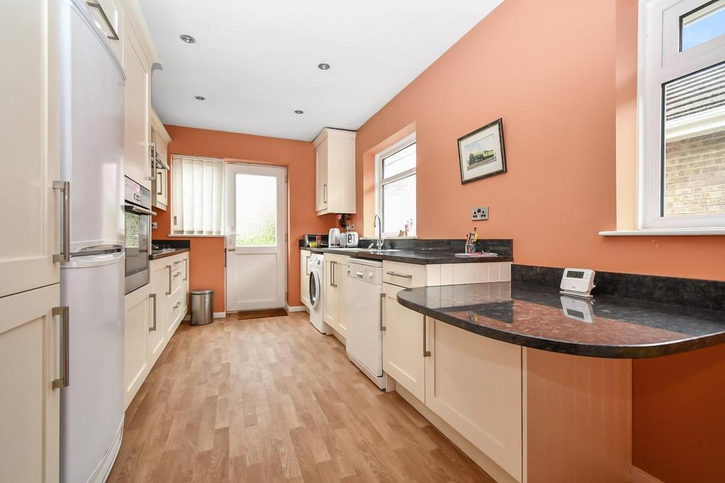 Redwood Way, Yeadon, Leeds 2 bed detached bungalow for sale £309,950