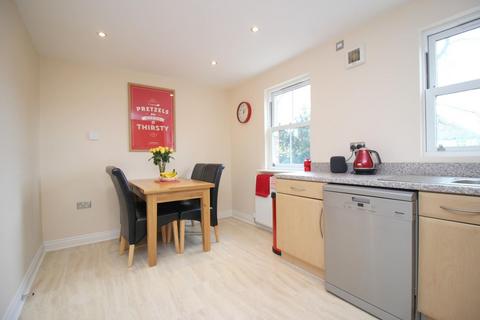 30 Dalton Crescent, Durham, DH1 4FB
