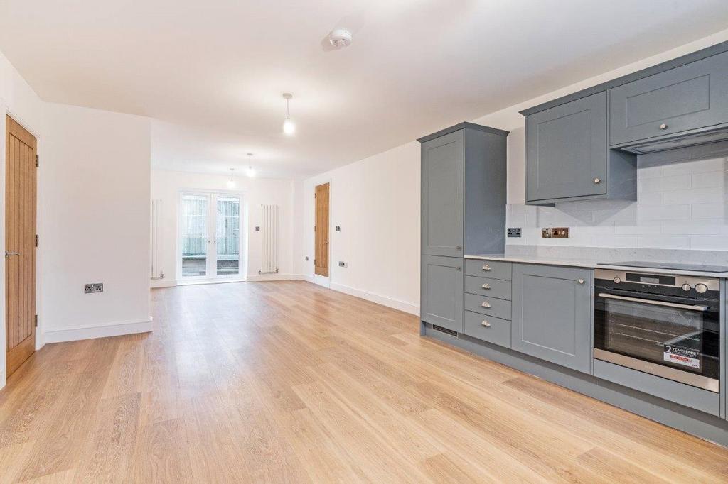 Mill End, Townlands Road, Wadhurst... 2 bed apartment £355,000