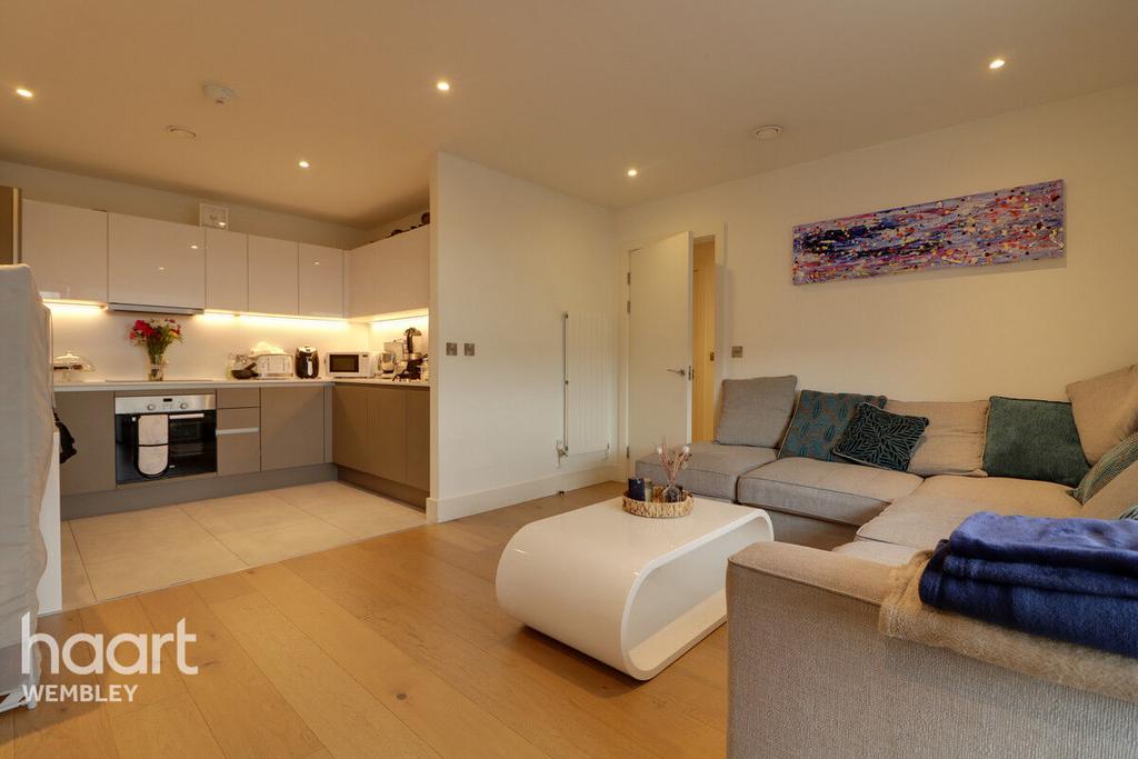 Wembley Park 1 bed apartment for sale £350,000