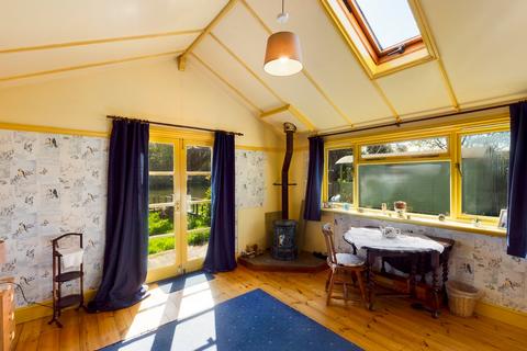 1 bedroom bungalow for sale, Laleham Reach, Chertsey, Surrey, KT16