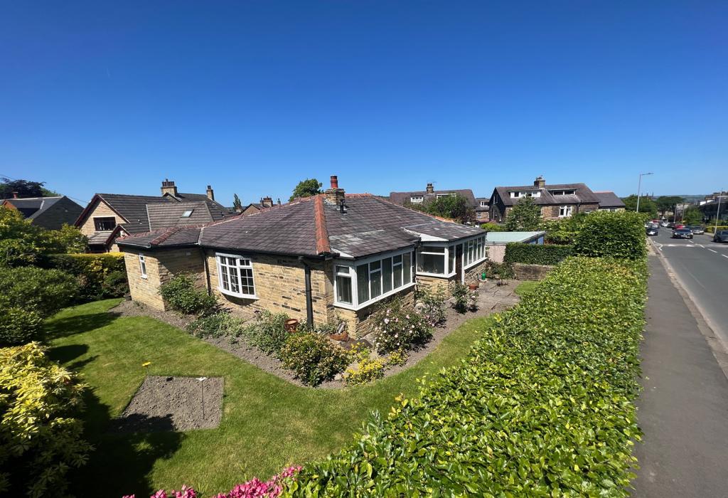 Avondale Road, Shipley, West Yorkshire 3 bed detached bungalow for sale