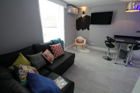 1 bedroom in a house share to rent, St. Georges Place, Canterbury