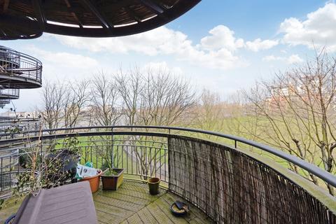 2 bedroom apartment to rent, New Atlas Wharf, 3 Arnhem Place, London, E14