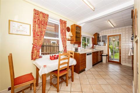 214 Birchfield Road, Redditch, B97 4NA