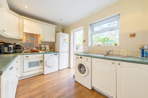 3 bedroom semi-detached house for sale, Howcroft Crescent, London N3