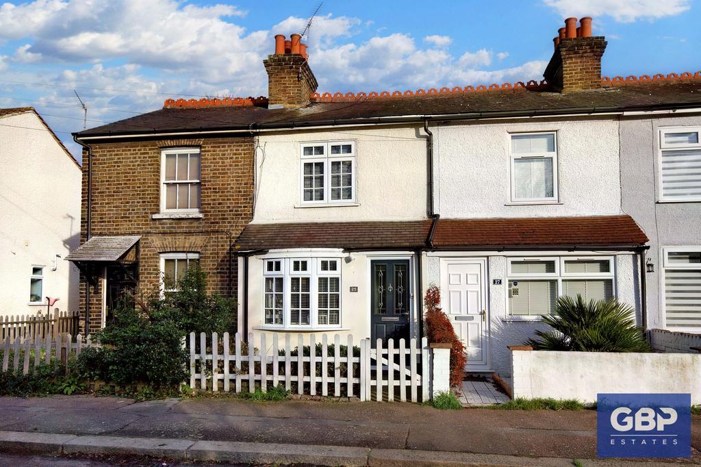 Shakespeare Road, Romford, RM1 2 bed terraced house £325,000