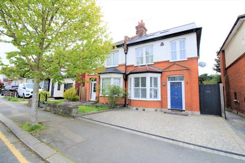 59 Howard Road, Upminster, RM14 2UE
