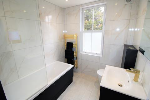59 Howard Road, Upminster, RM14 2UE