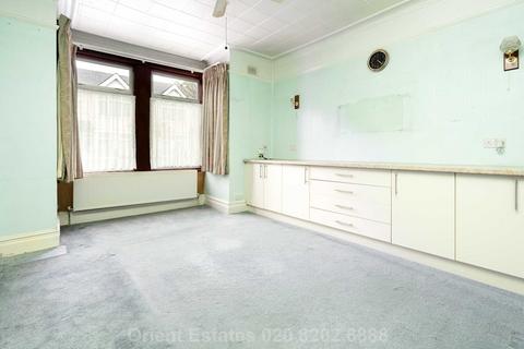 76 Bertram Road, London, NW4 3PP