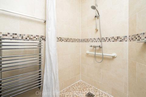 76 Bertram Road, London, NW4 3PP