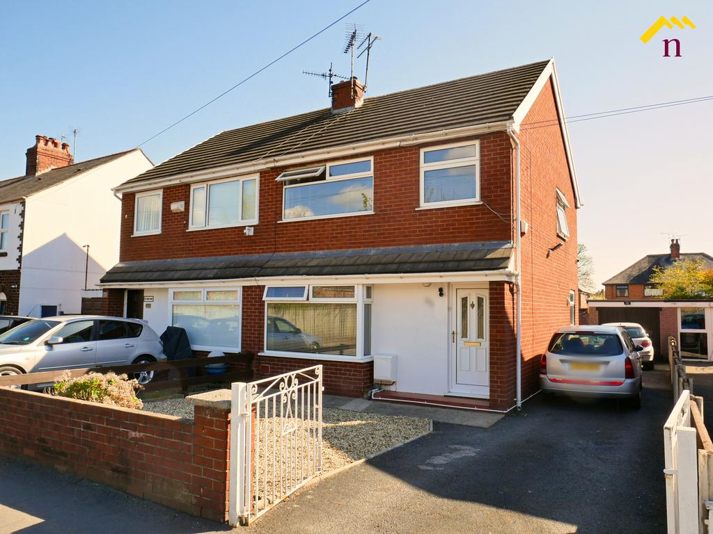 New Road, Wrexham, LL11 3 bed semidetached house for sale £175,000