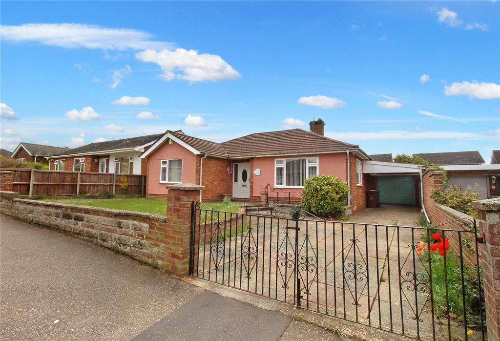 Penn Road, Taverham, Norwich, Norfolk, NR8 2 bed bungalow for sale £