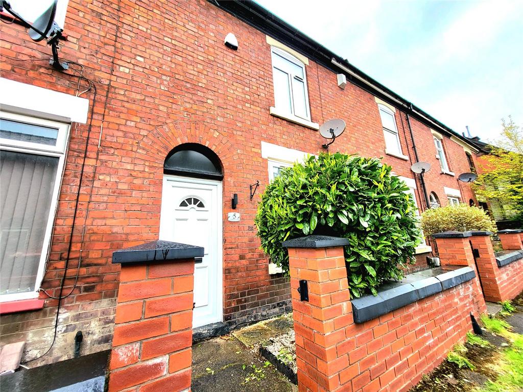 Chatswood Avenue, Shaw Heath, Stockport, SK2 2 bed terraced house £
