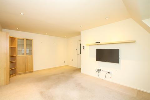 1 bedroom flat for sale, Birnbeck Court, Finchley Road NW11