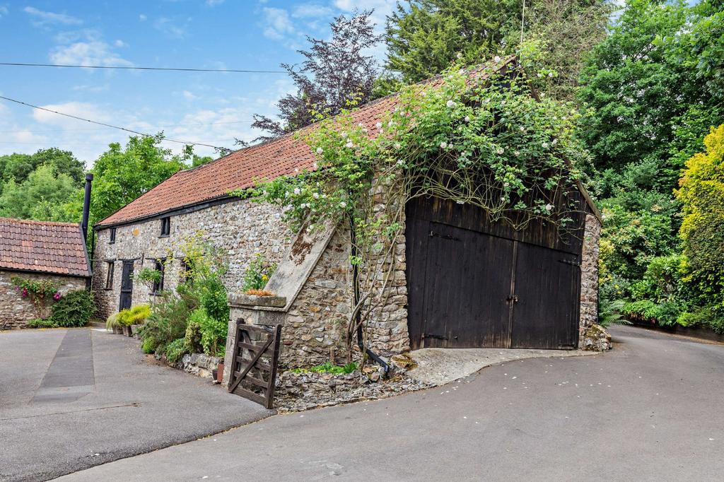 Outbuilding